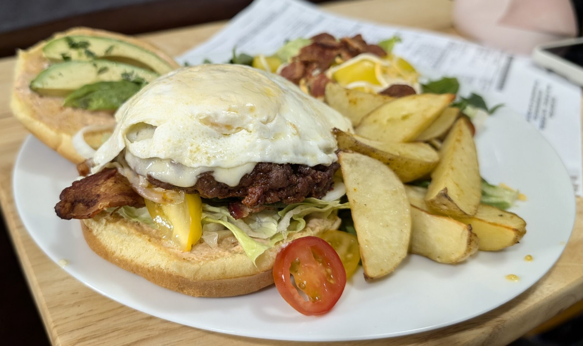 beef &amp; chorizo burger - eatsygeeksy