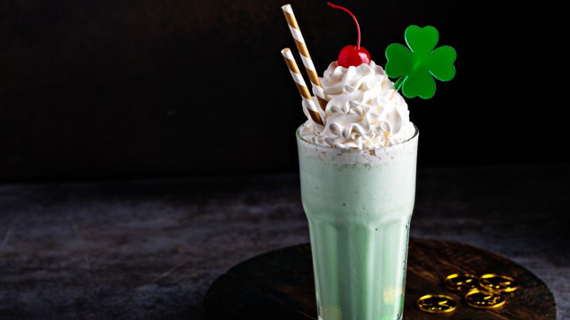 shamrock shake (virgin or boozy)